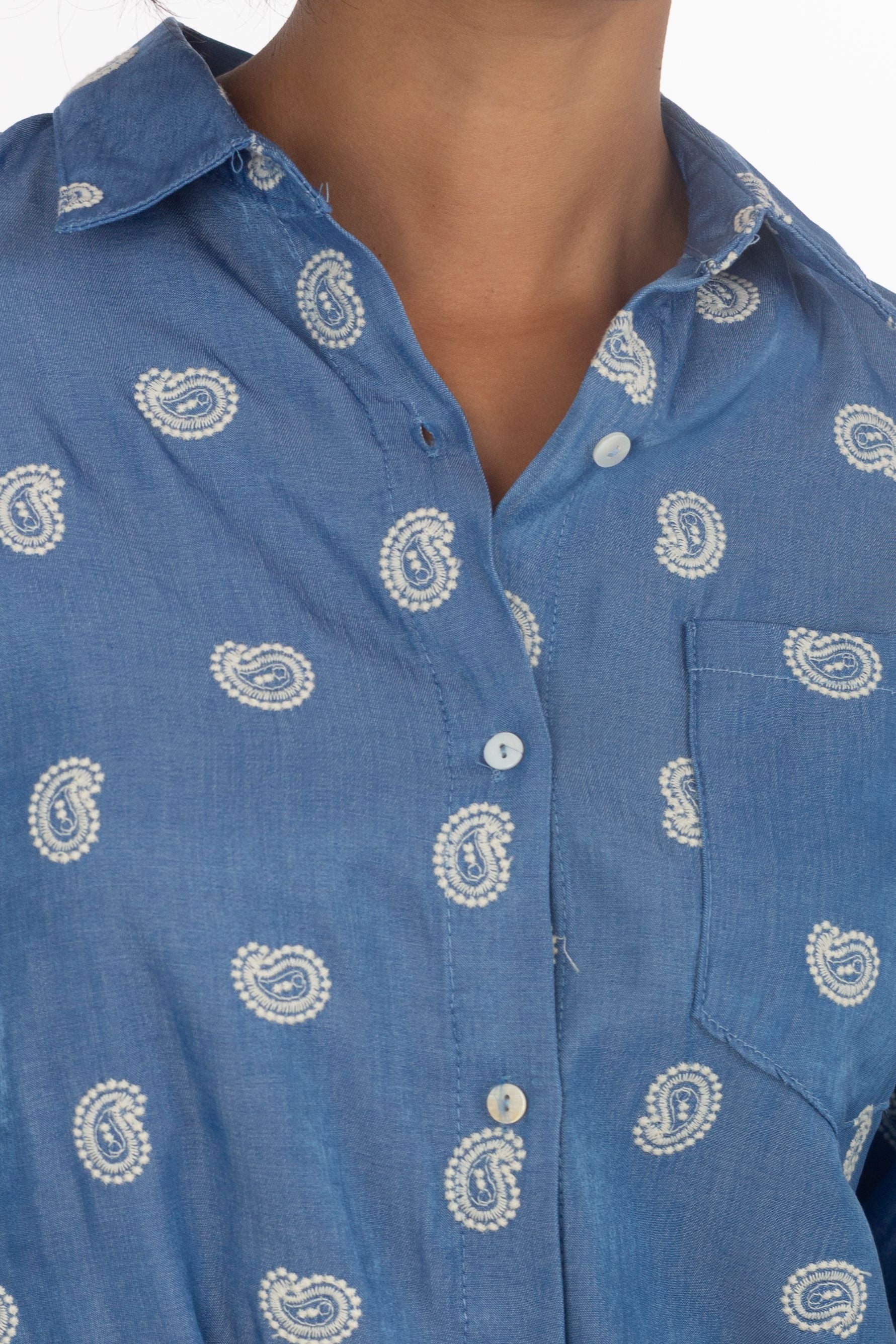 Paisley-Bluse in Denim-Optik