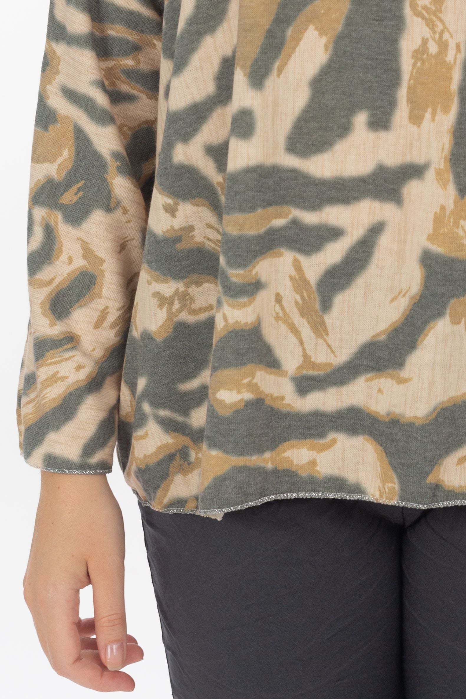 Longsleeve mit Camouflage-Muster