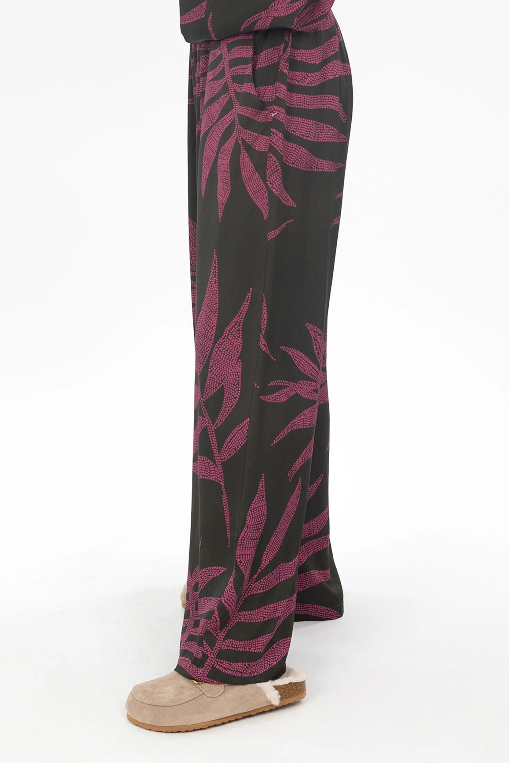 Hose mit gepunktetem Tropical-Muster