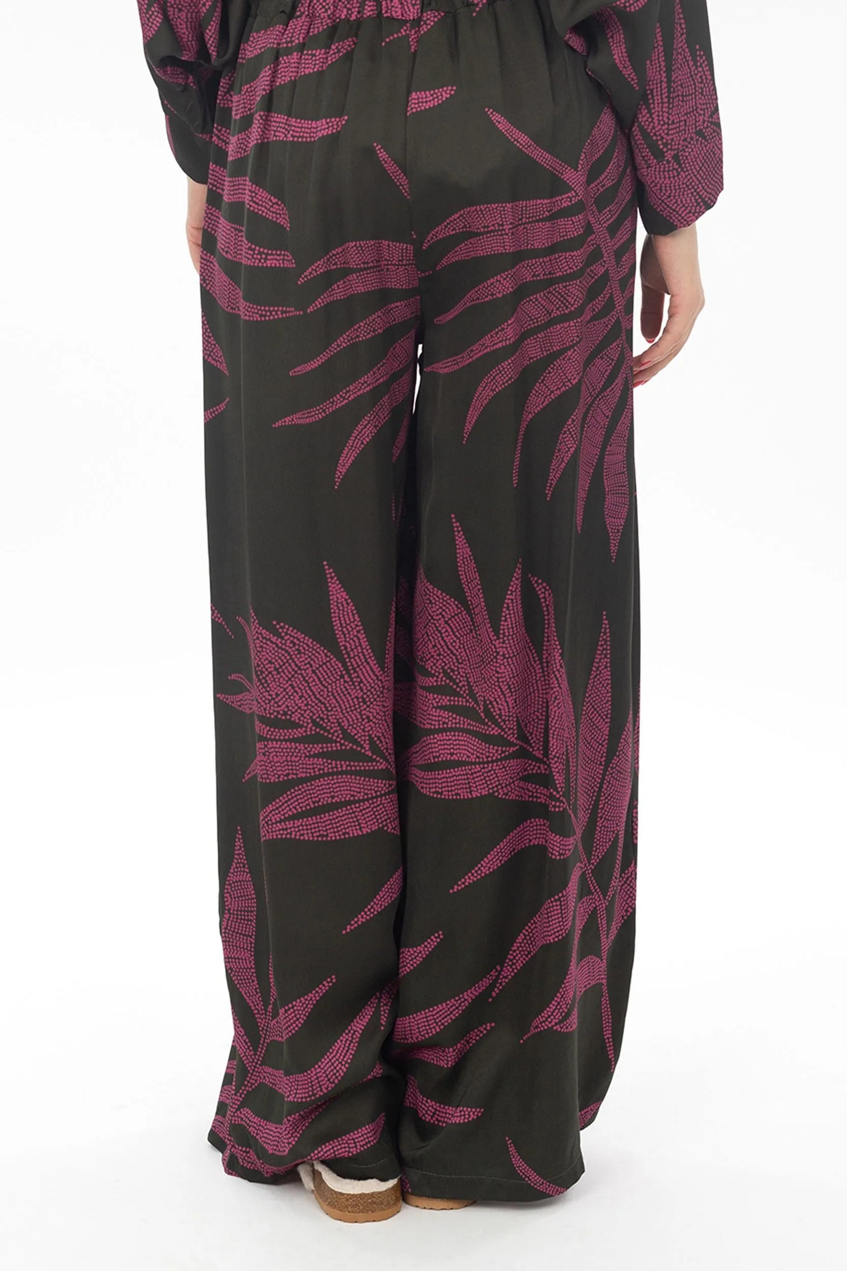 Hose mit gepunktetem Tropical-Muster