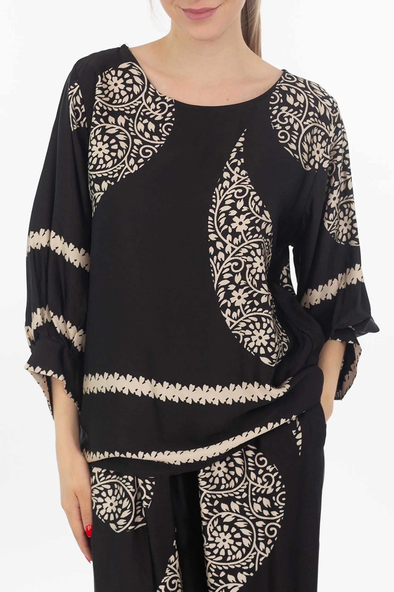 Blouse met een groot Paisley -patroon