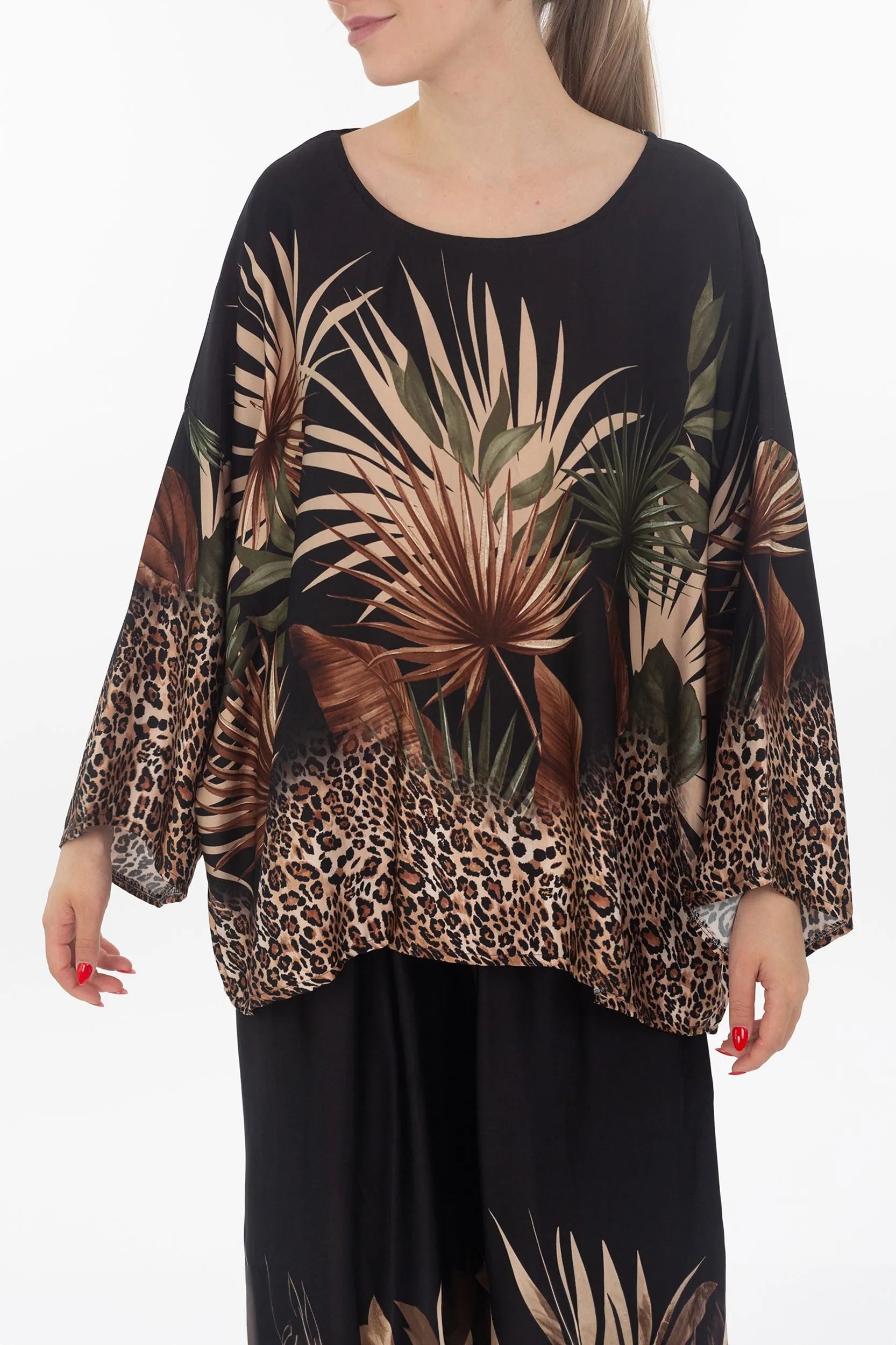 Blouse with tropical and leo pattern