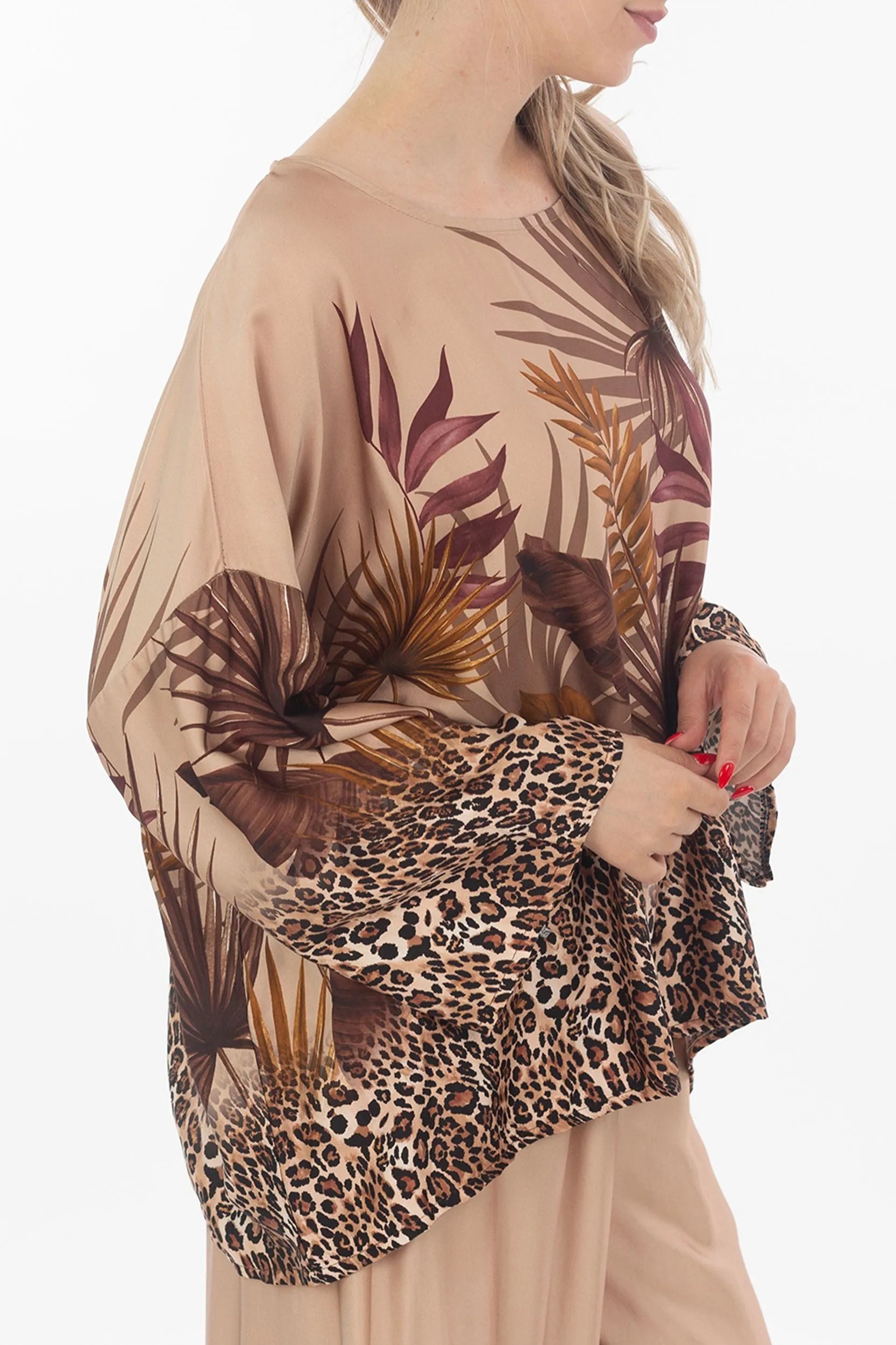 Blouse with tropical and leo pattern