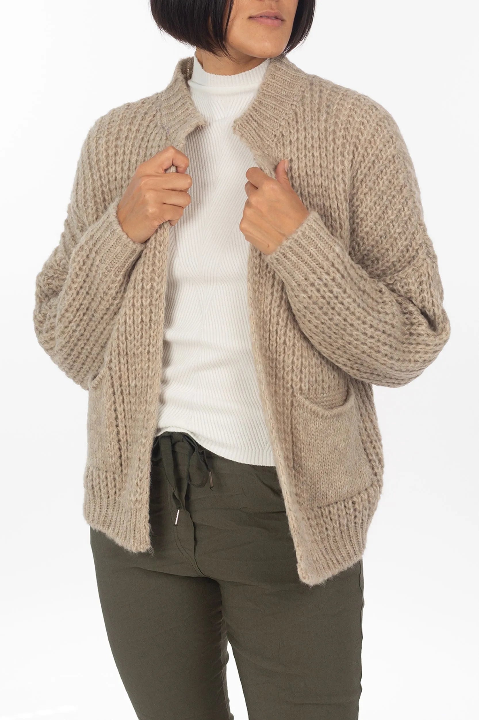 Cardigan pockets