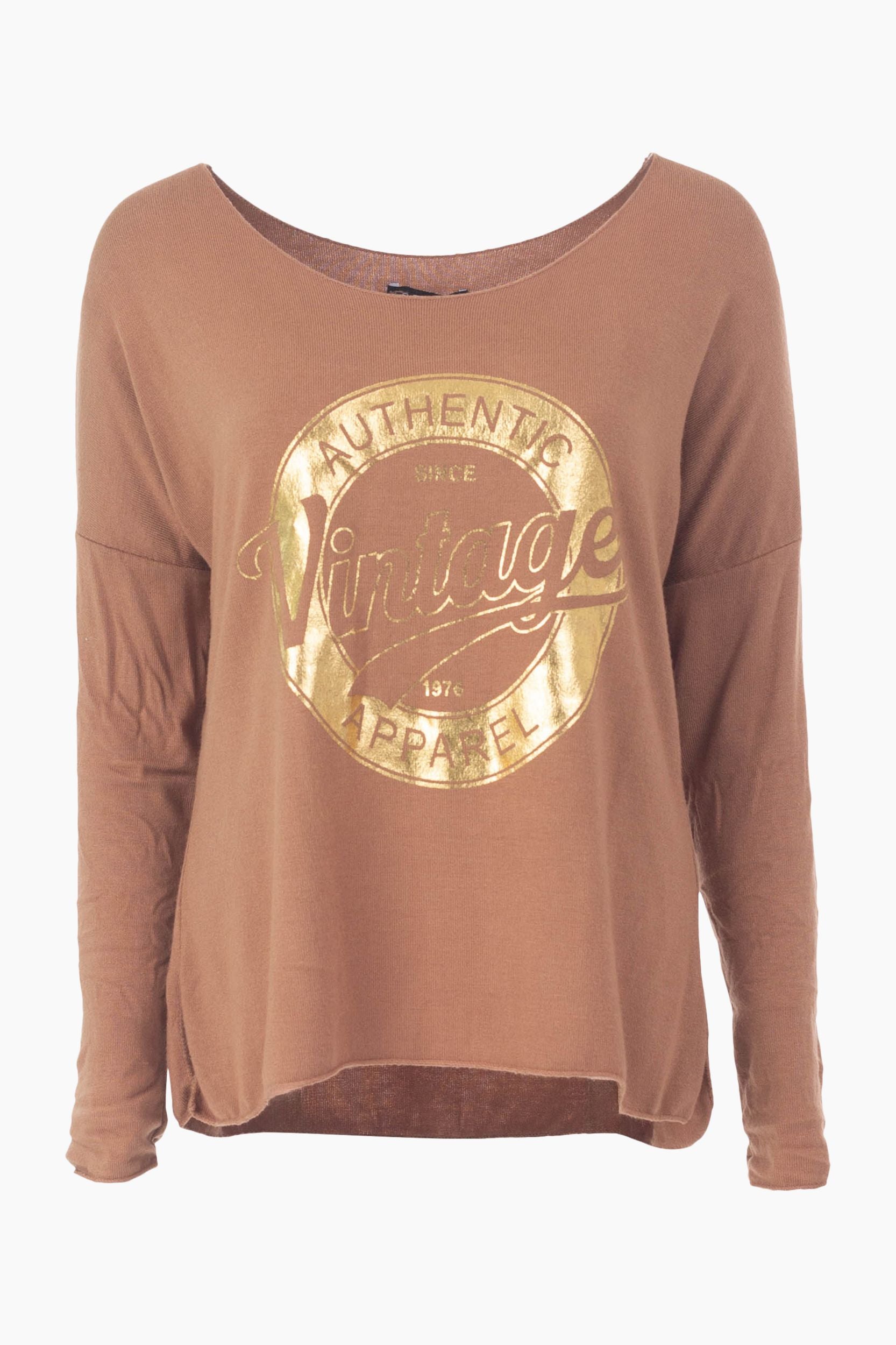 Longsleeve with a gold print