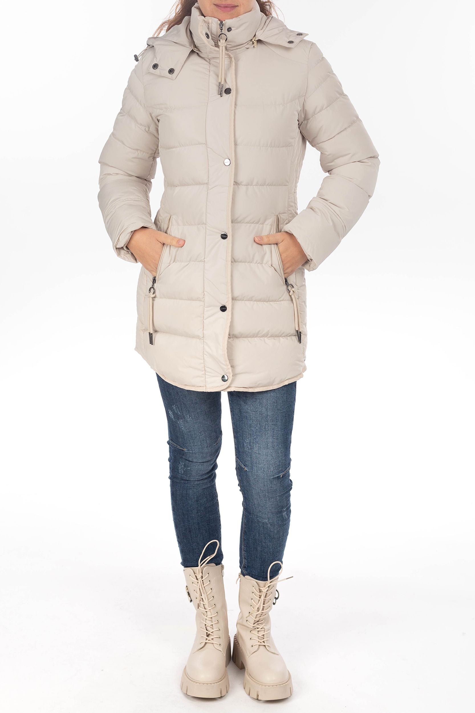 Short quilted coat