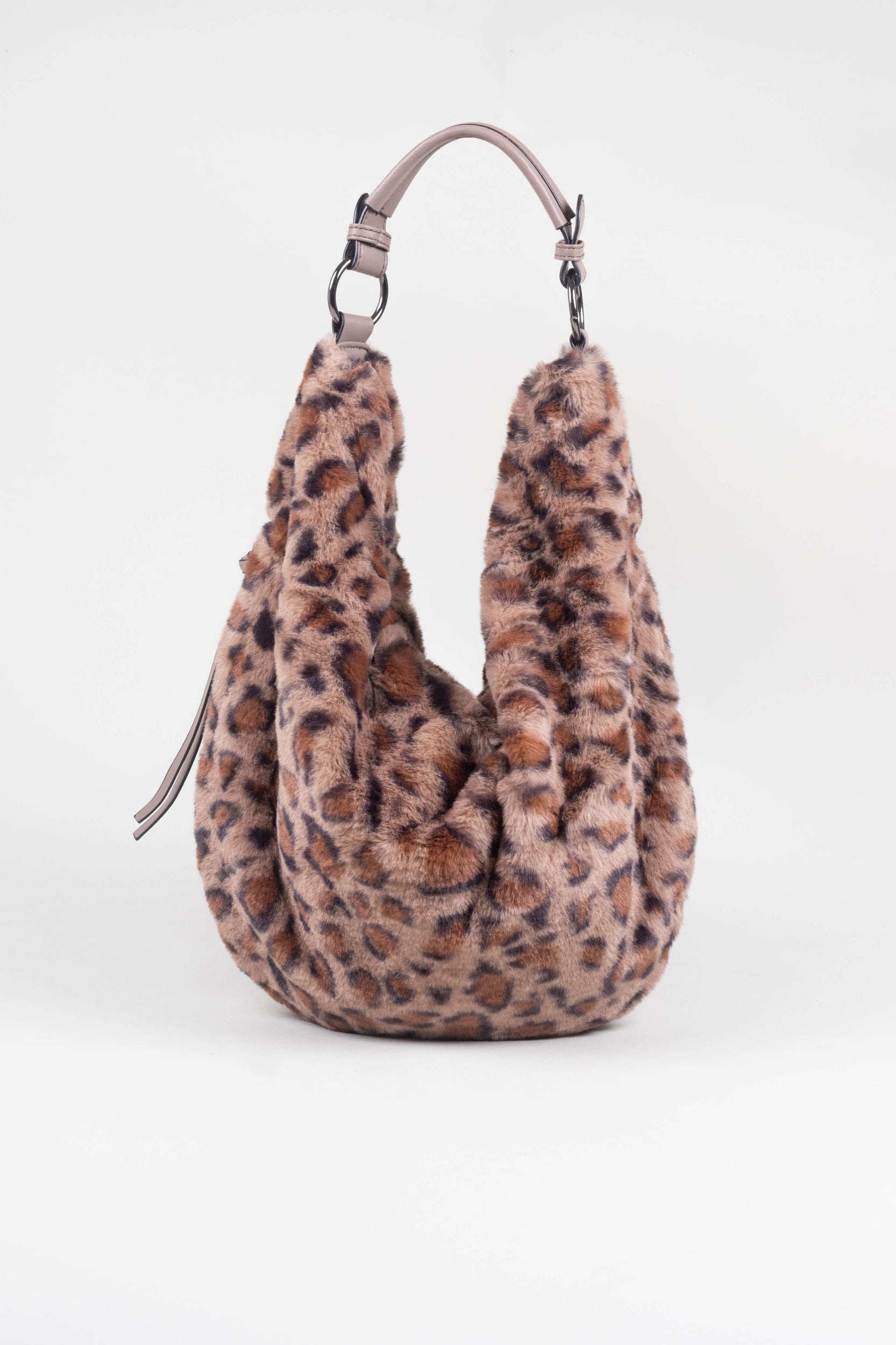 Web fur bag with Leo pattern