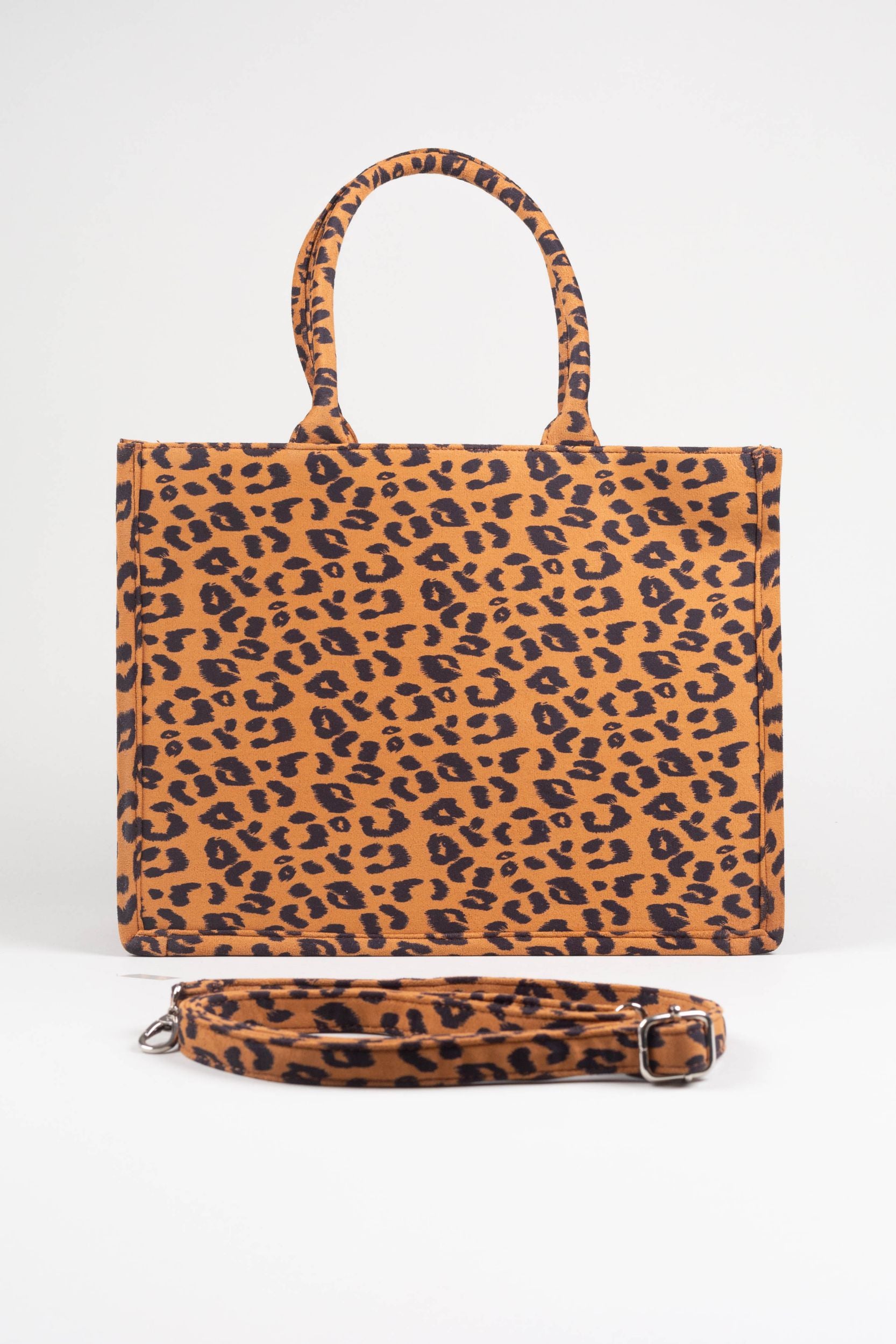 Handbag with Leo pattern