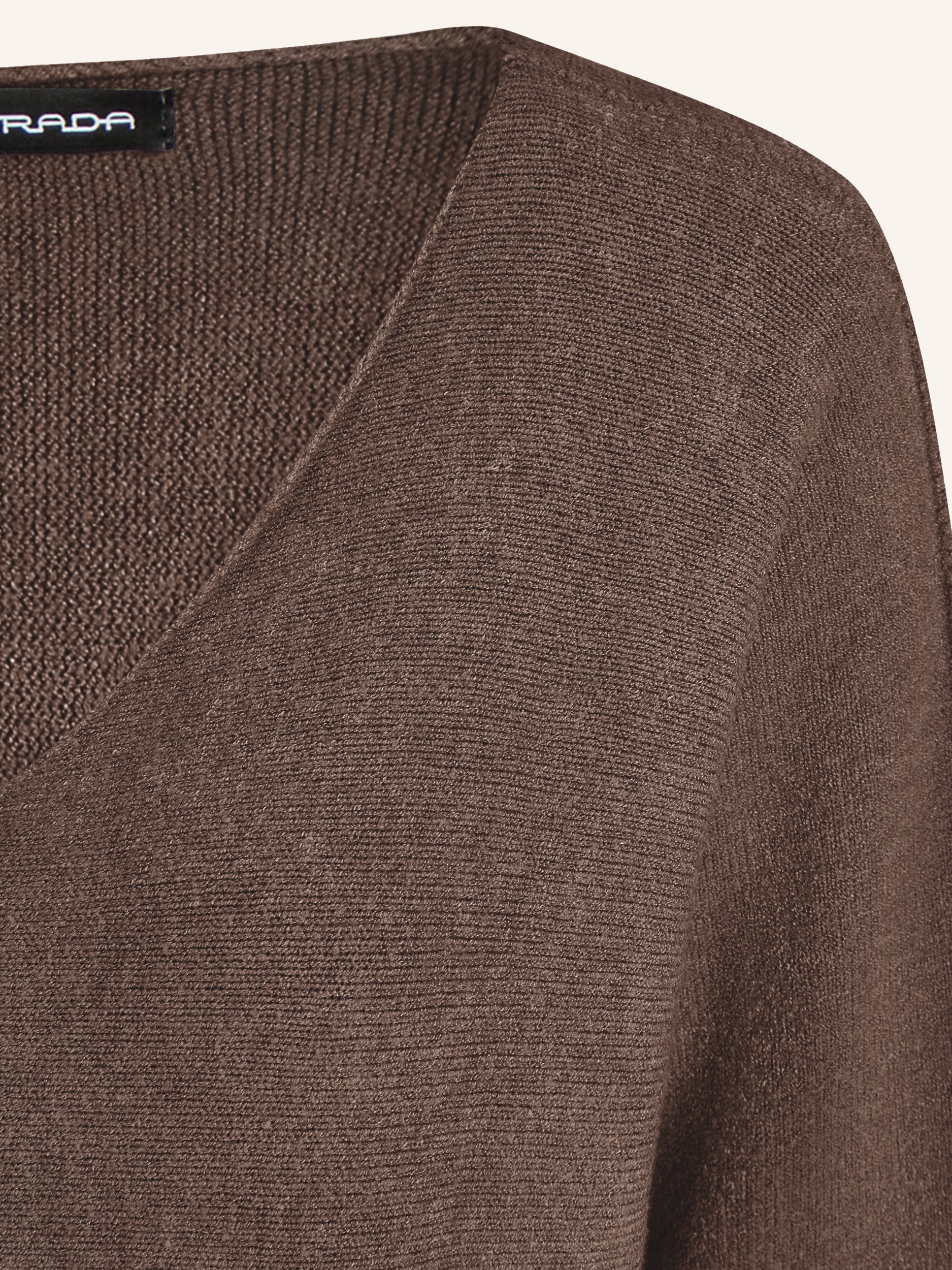 Elegantes Feinstrick-Shirt