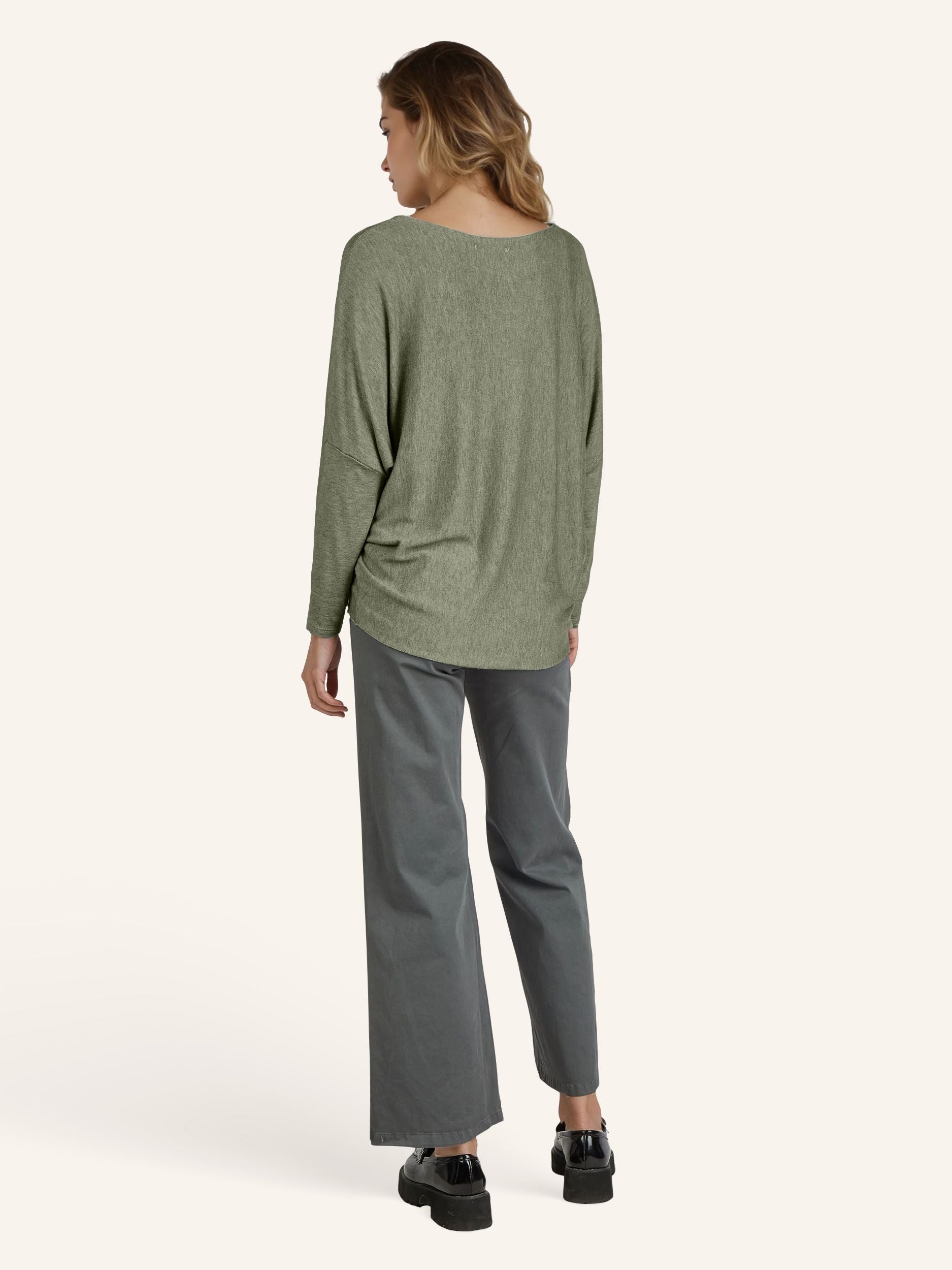 Chemise à simple coloration en tricot fin