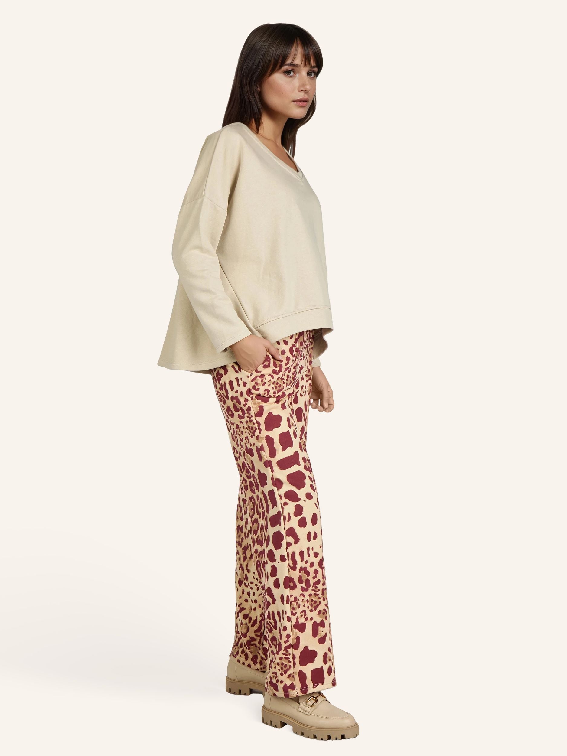Weit geschnittene Hose mit Animal-Print