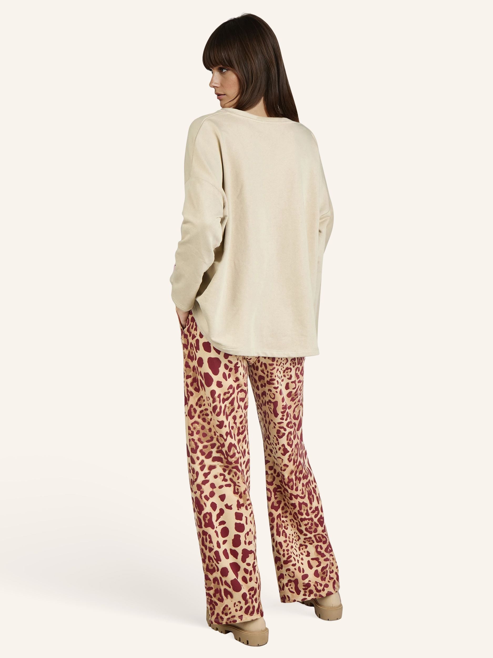 Weit geschnittene Hose mit Animal-Print