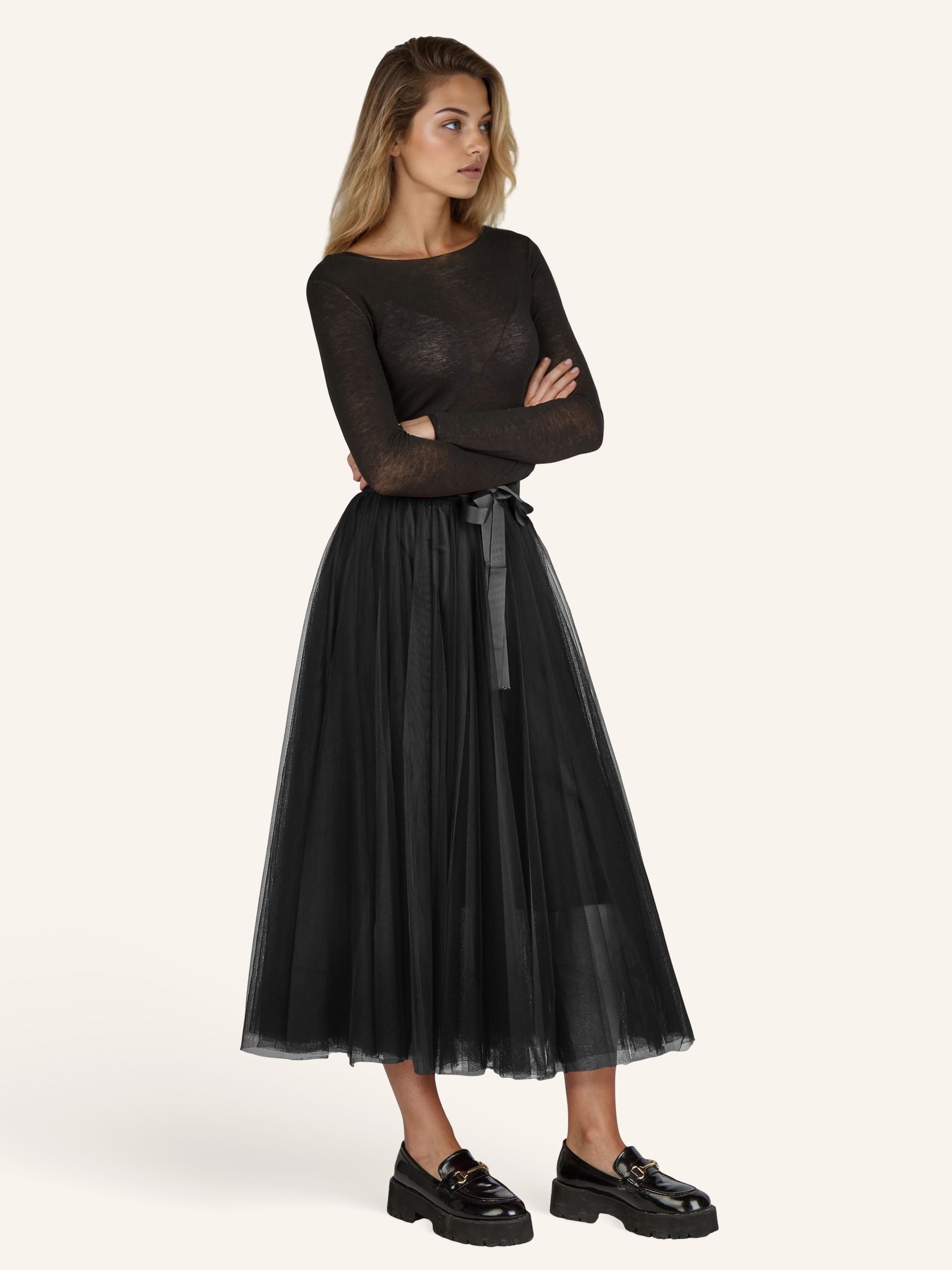 Tüllrock mit Satinband