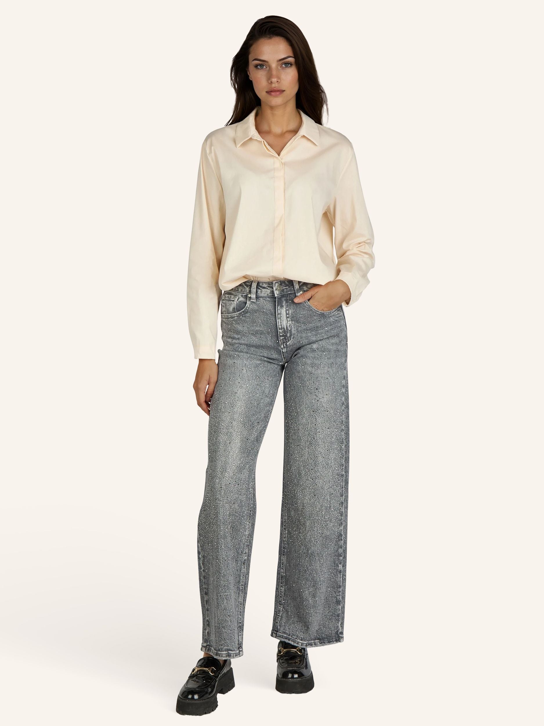 Jeanshose mit weitem Bein