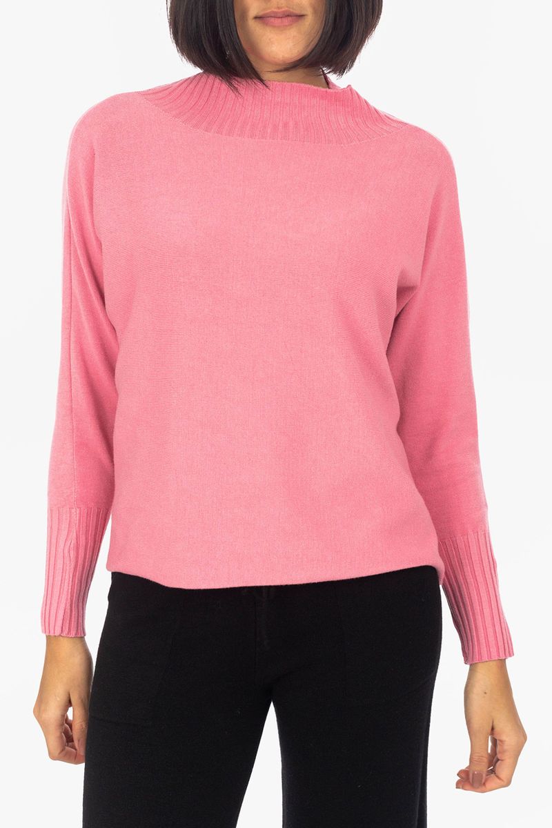 Sweater with ribbed collar and cuffs