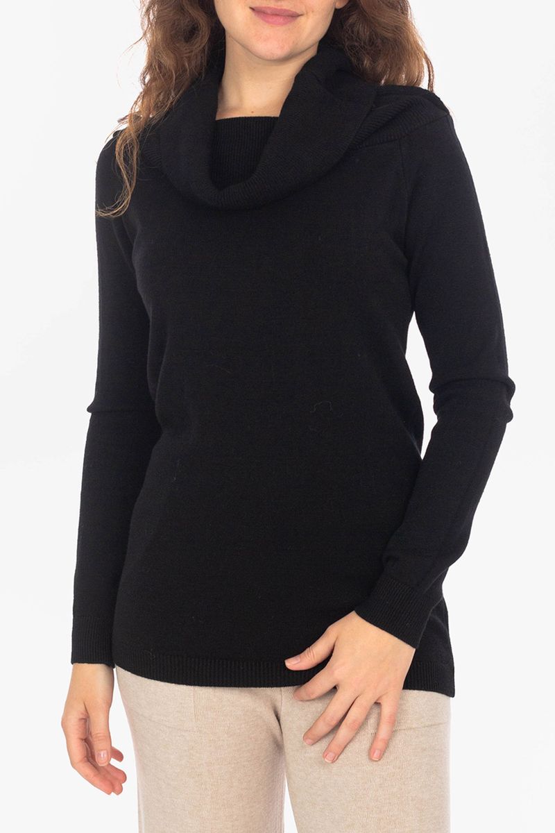 Langer Pullover mit weitem Schalkragen