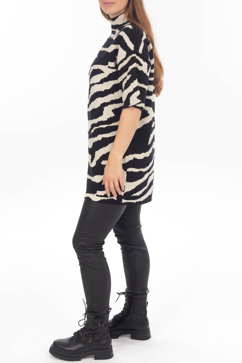 Maglione con strisce di tigre