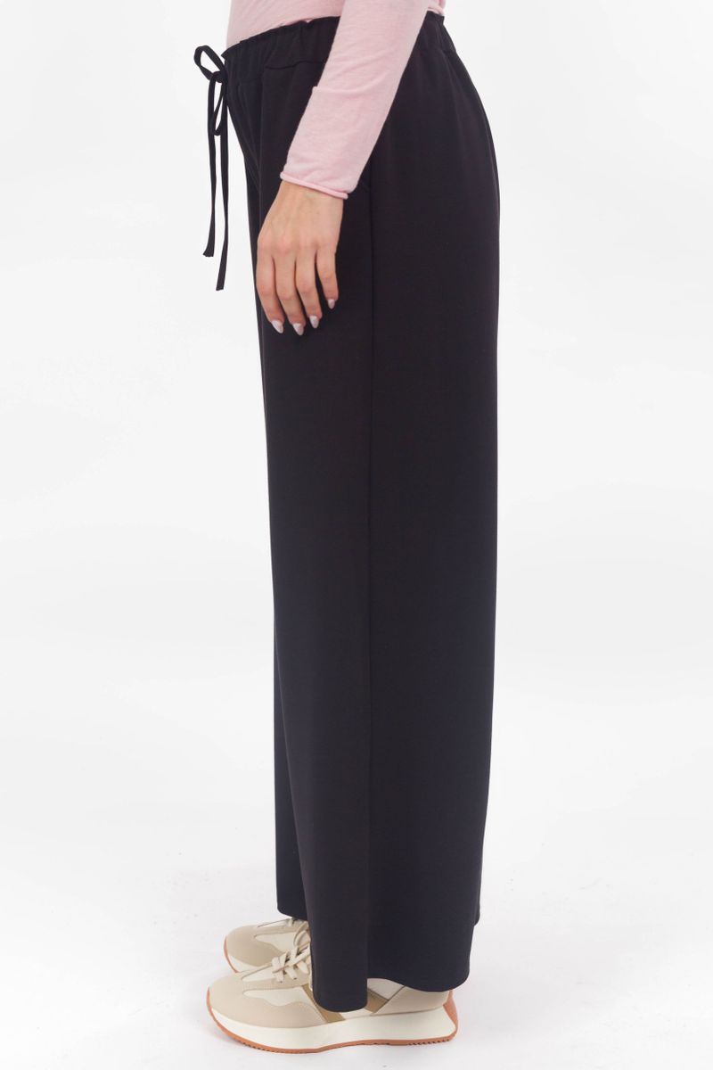 Palazzo trousers with a wide leg