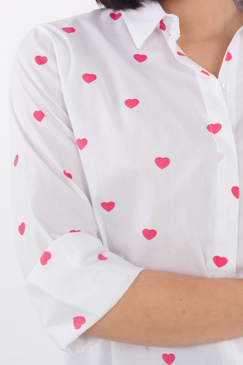 Blouse with heart print