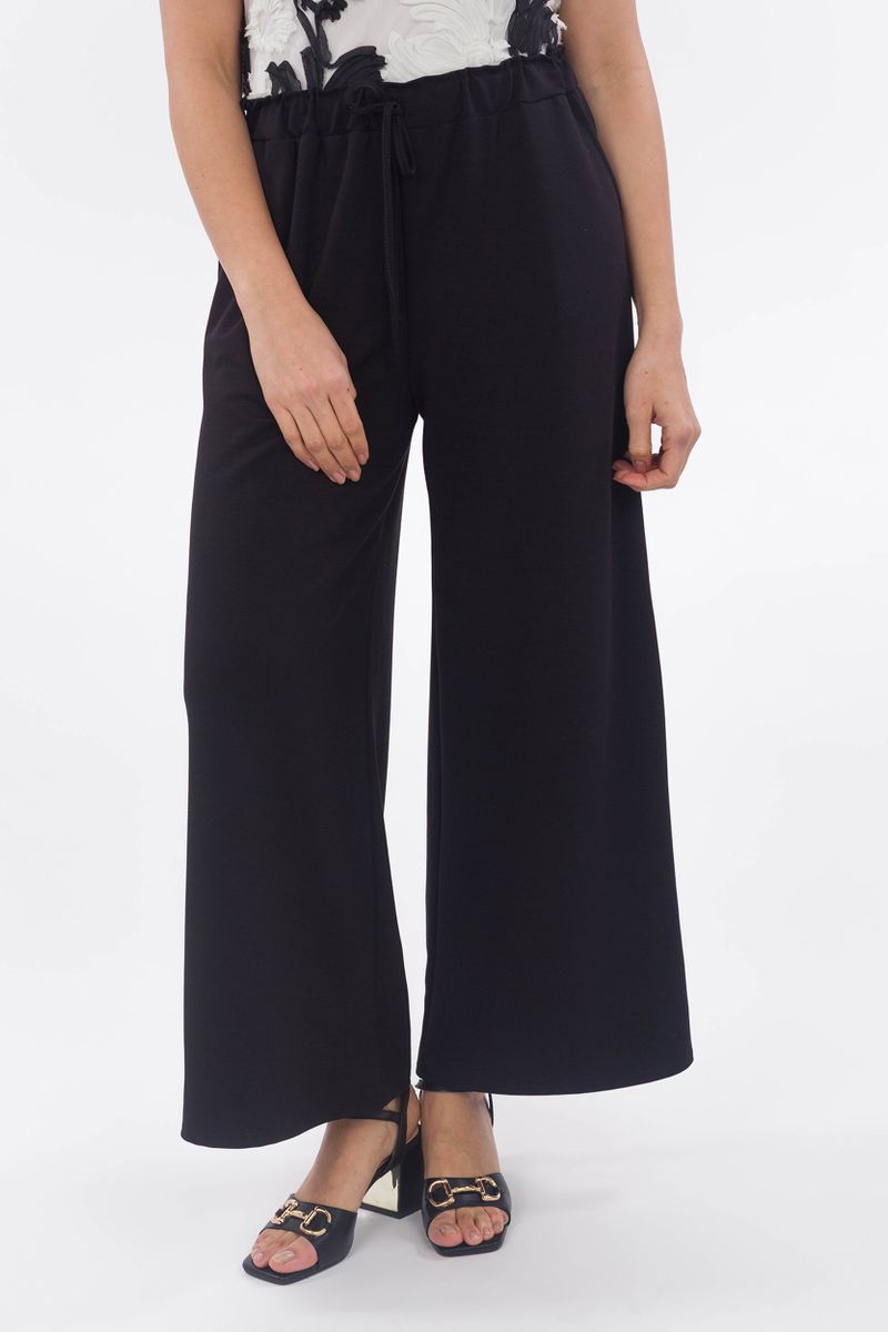 Palazzo trousers with a wide leg