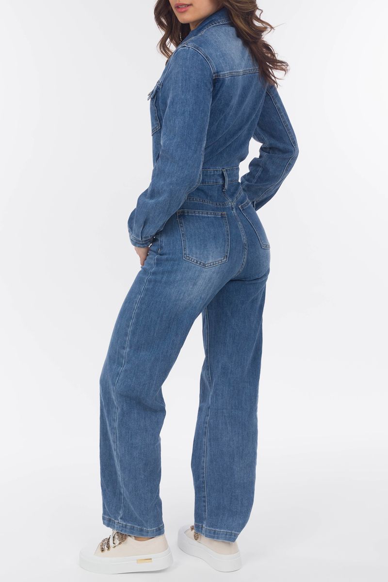 Jeans dans l'ensemble