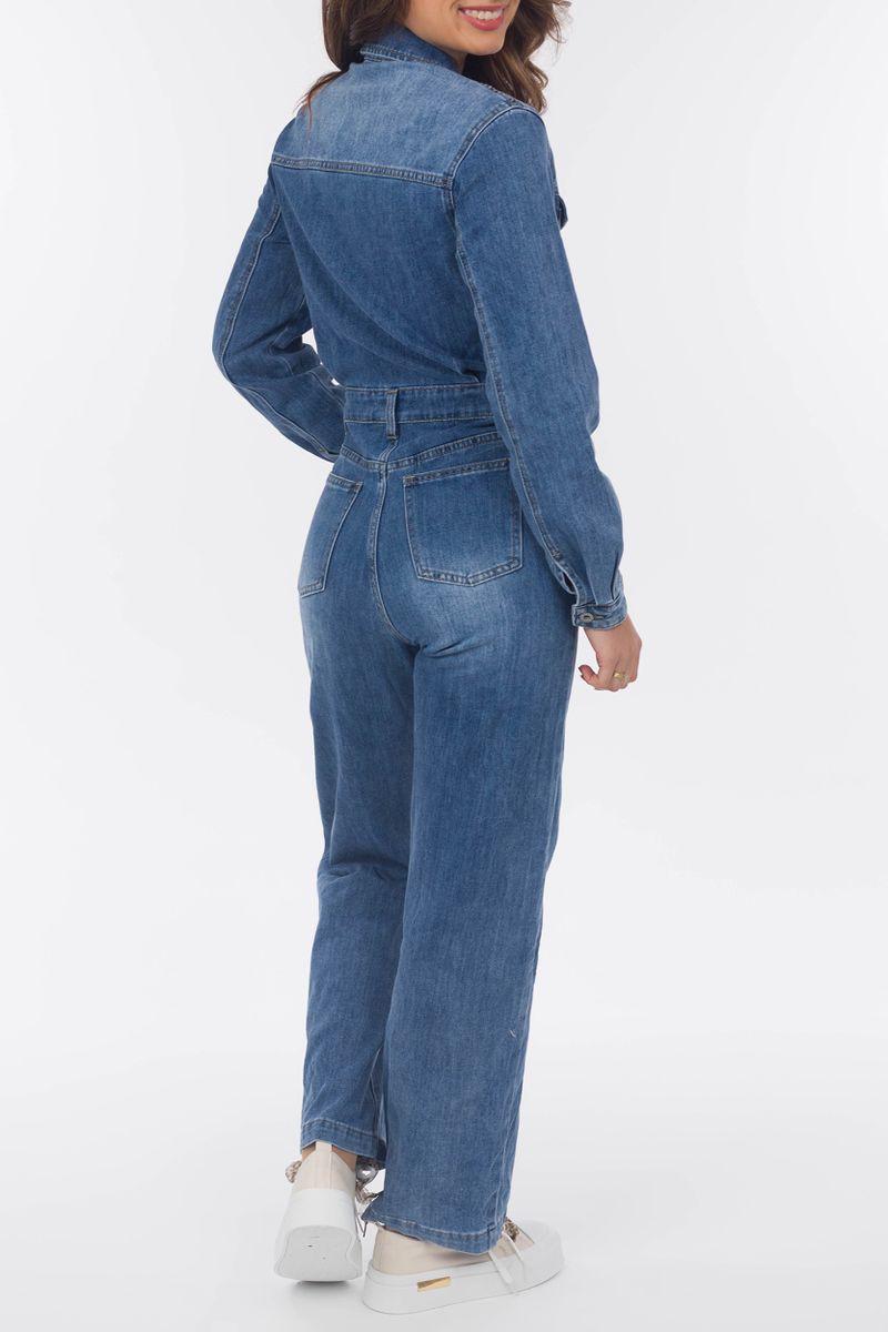 Jeans dans l'ensemble