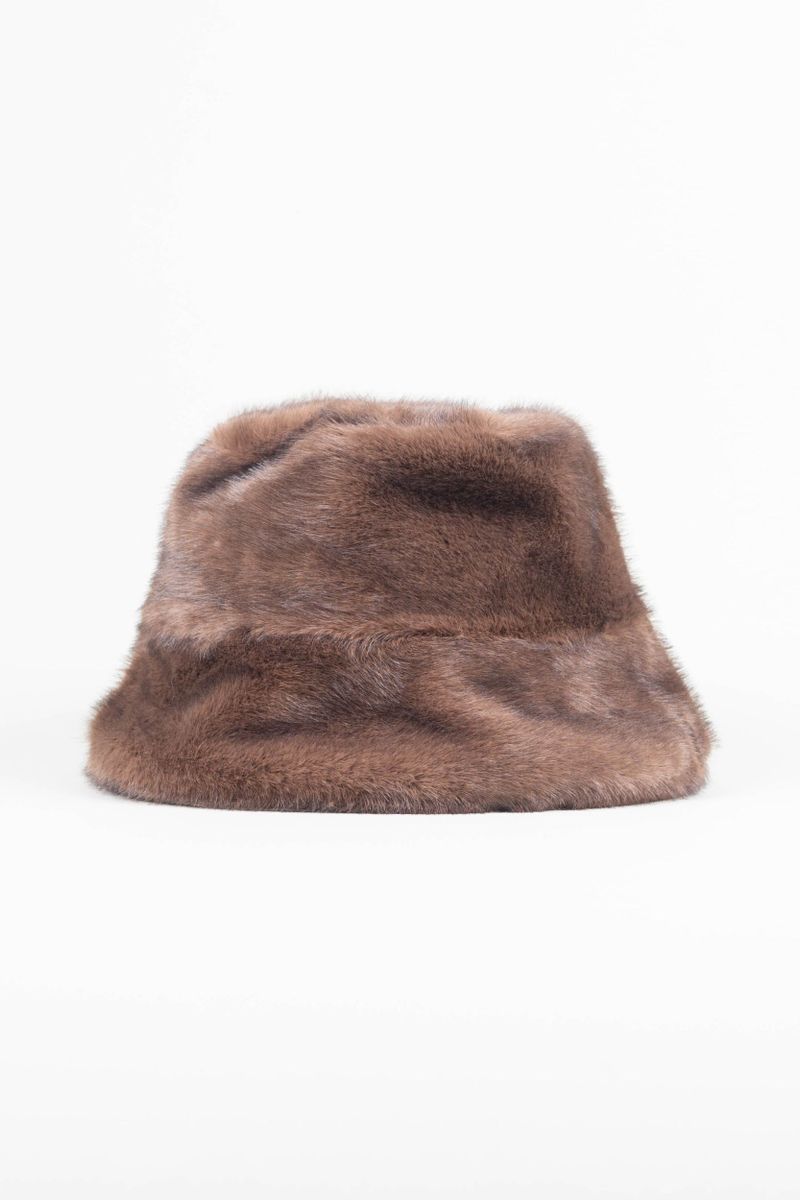 Bucket hat in web fur optics