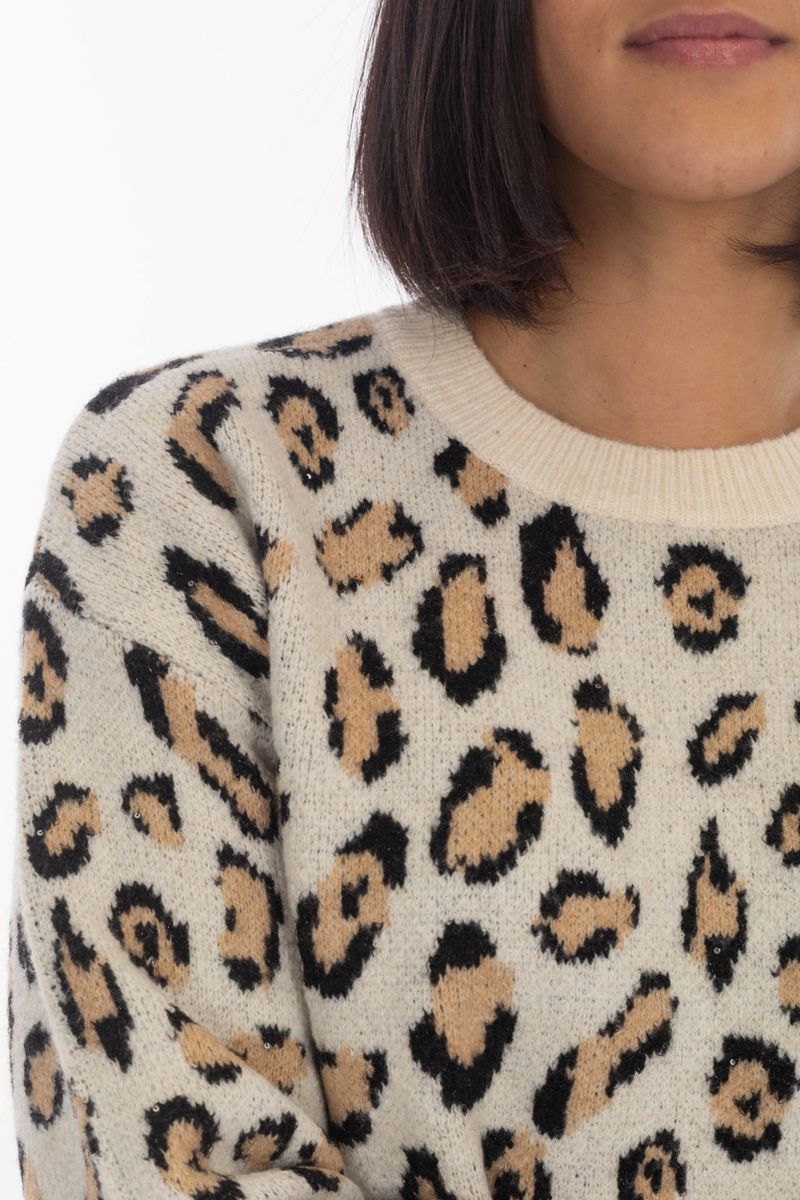 Knitted sweater With glitter leo details