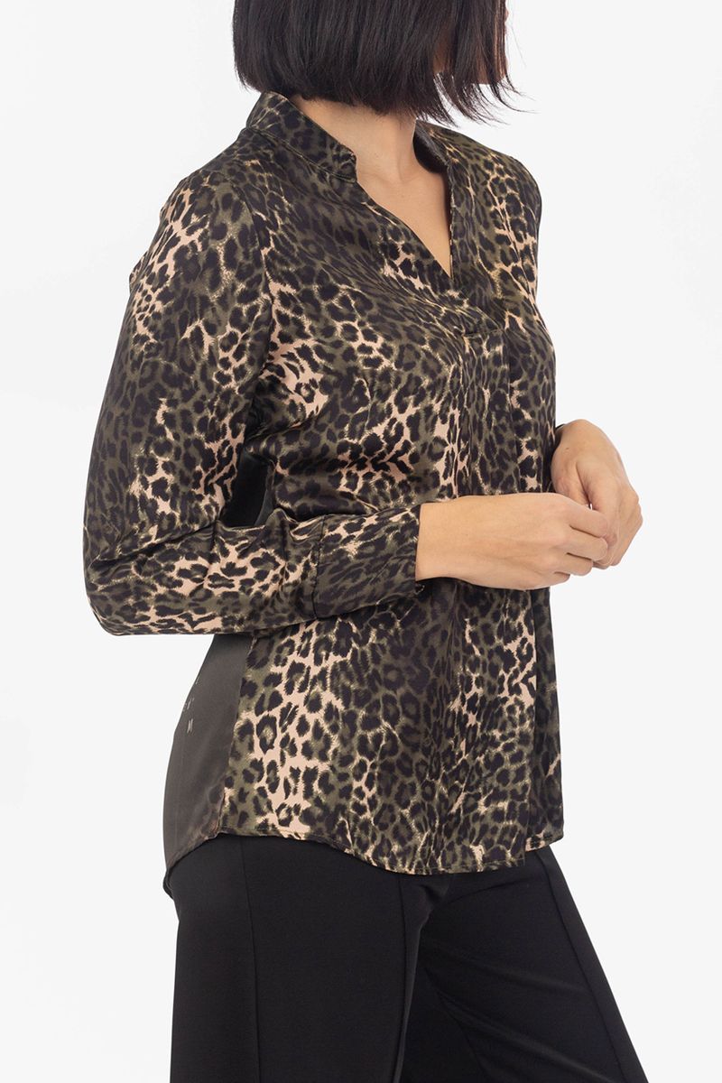 Tunic with leopard pattern