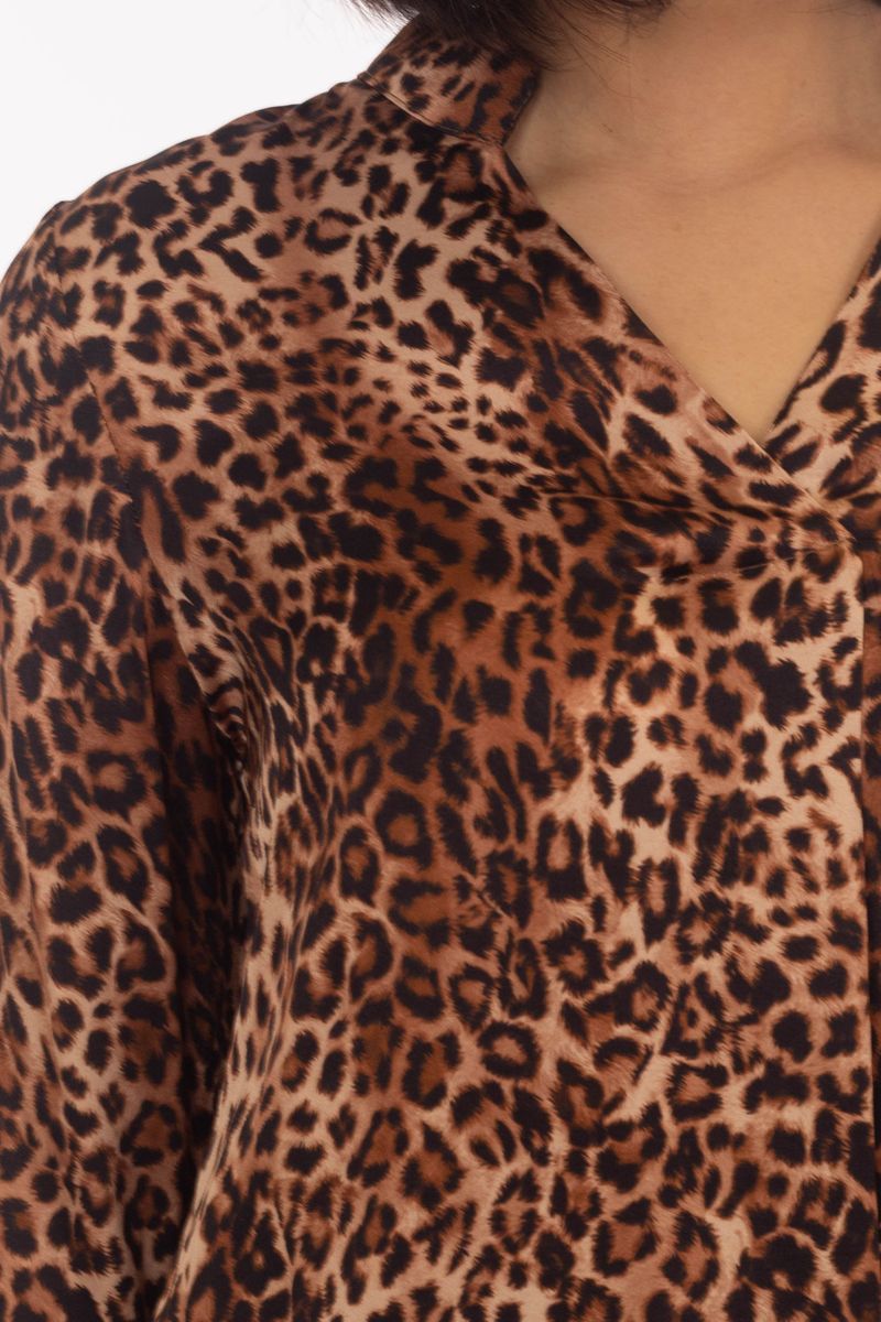 Tunic with leopard pattern