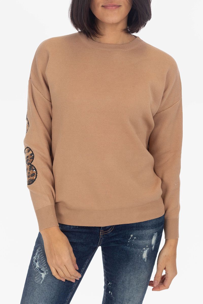 Sweater with statement back