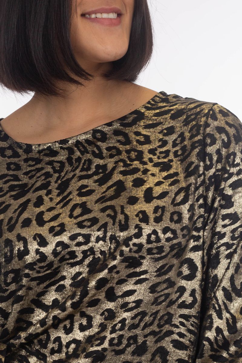 Leopard blouse with waist belt